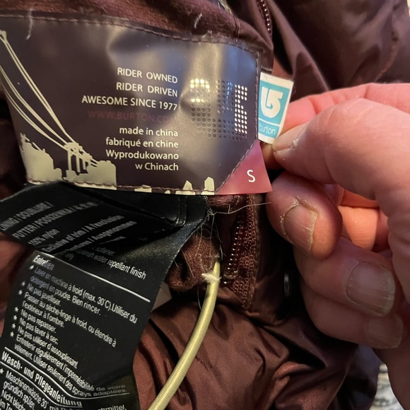 EUC Burton reversible  size Small women’s winter down jacket - Picture 14 of 16